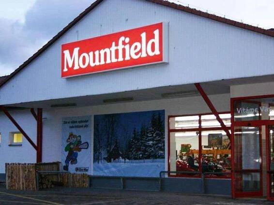 Prodejna společnosti Mountfield v Mostě