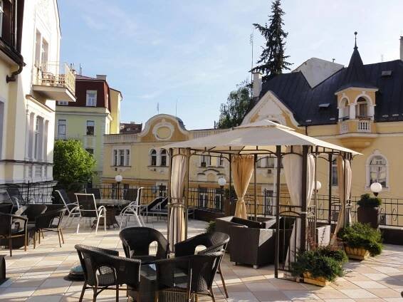 Budova, kde se hotel nachází