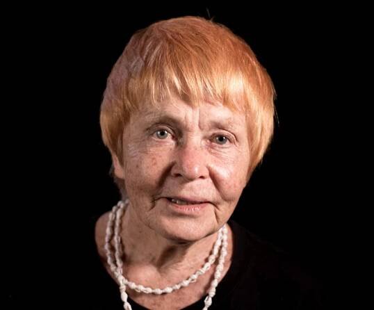 Ladislava Petišková – Divadelní noviny