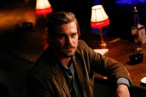 Aquarius - Sick City - Z filmu - Grey Damon