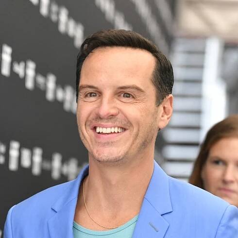 Andrew Scott says ‘industry people’ encouraged him to keep his sexuality private