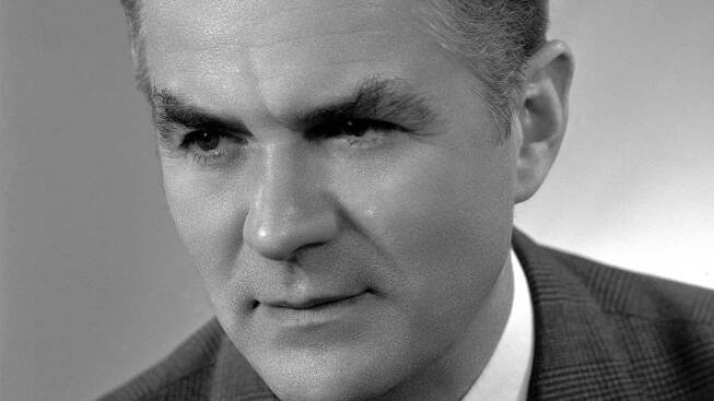 Bratr Jiřiny Švorcové recitoval na schůzích, šéfoval Národnímu, ale zemřel v zapomnění. Soudruzi se na něj vykašlali - Super.cz