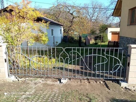 Brány a oplocení, instalace a zapojení pohonů bran Tousek - mwz.cz