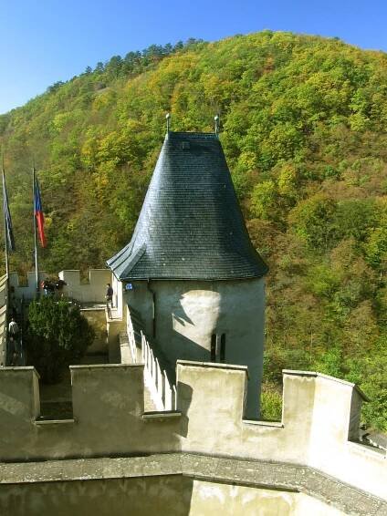 Na Karlštejn by se měl vydat každý Čech. Vstup za hubičku ale nečekejte