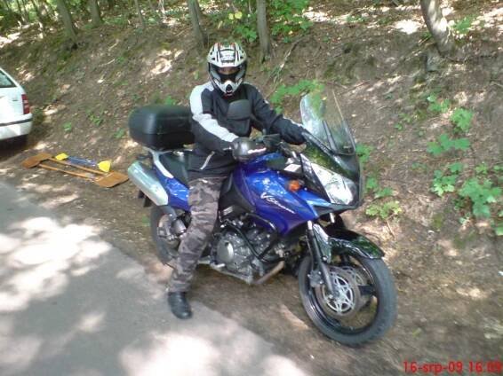 Suzuki DL 650 V-Strom | Katalog motocyklů a motokatalog na Motorkáři.cz