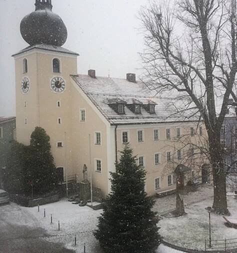 HOTEL GASTHOF ZUR LINDE - Prices & Reviews (Neukirchen beim Heiligen Blut, Germany)