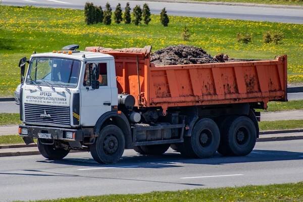 MAZ-5516