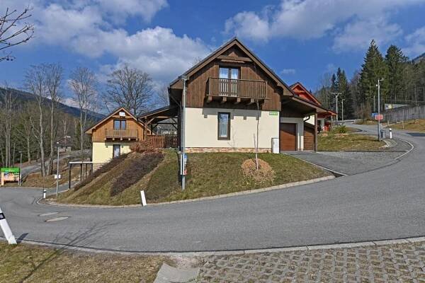 Jirinka Hotel 4*