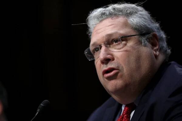 Can You Trust Robert Kagan?