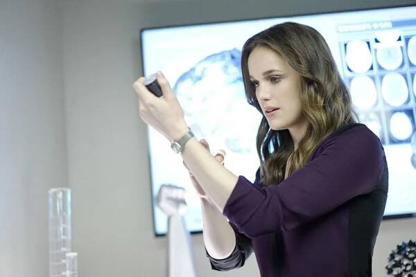 Agenti S.H.I.E.L.D. - Povstání - Z filmu - Elizabeth Henstridge