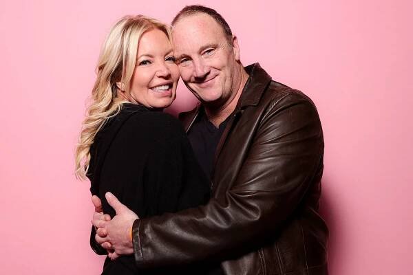 Los Angeles Lakers President Jeanie Buss Is Engaged to Comedian Jay Mohr
