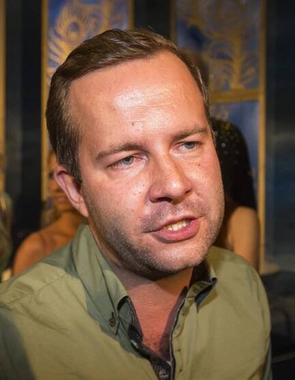 Potměšil po odstranění kusu páteře: Na Vánoce smí domů jen na pár hodin