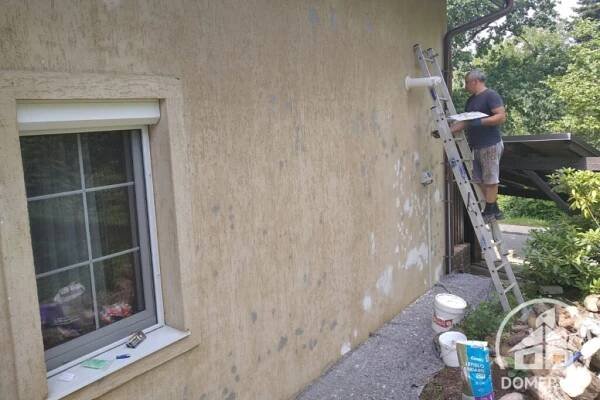 Oprava fasády profesionálními materiály