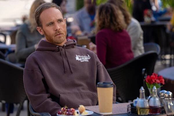 Grace a Frankie - Obřízka (S07E04) (2021)