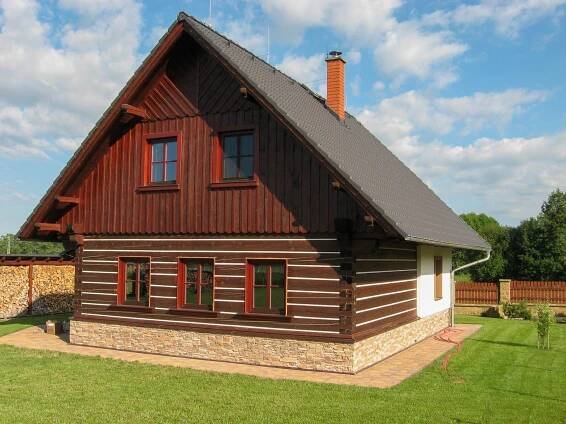 GALERIE – Profesionální tmelení srubů a roubenek