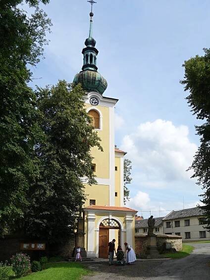 Kam o víkendu? Na Dožatou v Pivíně, dětský den do Štarnova i komedii na zámku