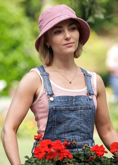 A Guide to Grosse Pointe Garden Society Star Studded Cast