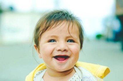 Od kojení k pevné stravě: jídlo ovlivní rozvoj řeči