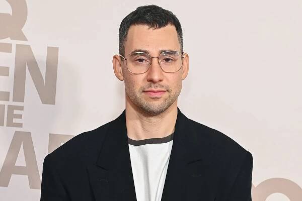 Jack Antonoff Says a Bad Mushroom Trip After His Sister Died Stopped Him from Doing Drugs: 'I Completely Lost My Mind'