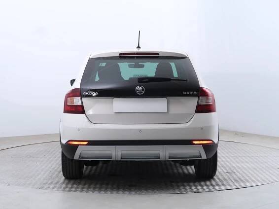 Škoda Rapid Spaceback, 2016 - pohled č. 6