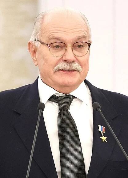 Soubor:Mikhalkov 2022.jpg – Wikipedie