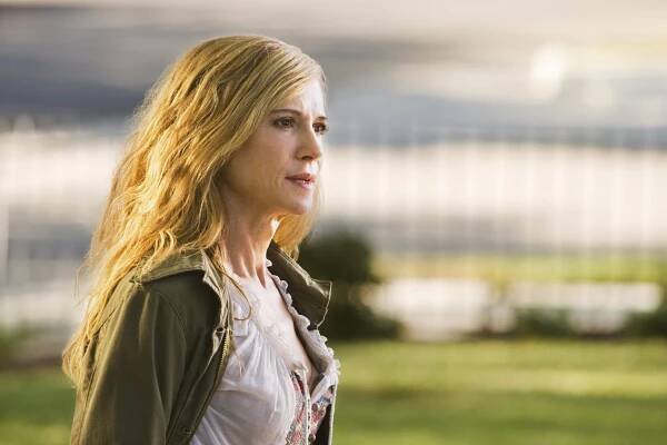 Božská mrcha - The Heart of a Cop - Z filmu - Holly Hunter