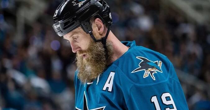Veterán Thornton se nevzdává naděje na Stanley Cup, bojovat o něj bude nově za Toronto