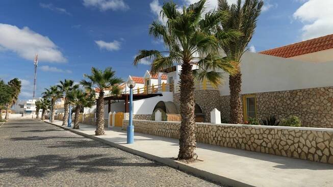 Espargos Hotels: 94 Cheap Espargos Hotel Deals