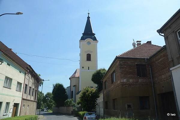 Kostel Všech svatých v Libochovicích