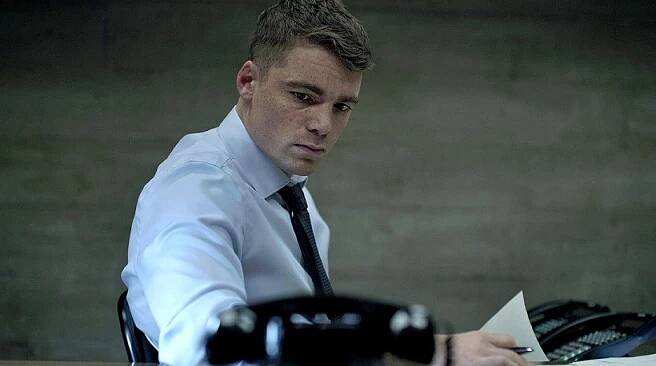 Noční agent - Volání (S01E01) (2023)