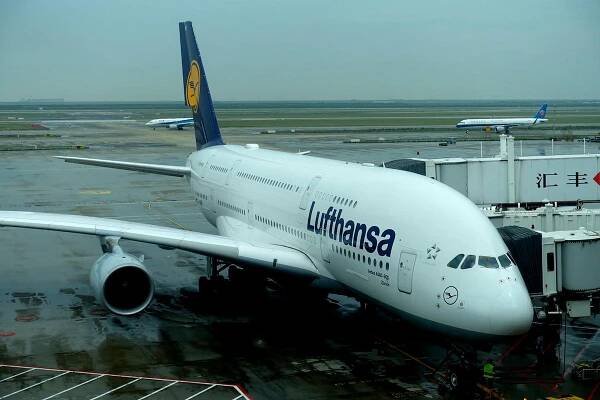 Lufthansa Grounding Entire A380 Fleet