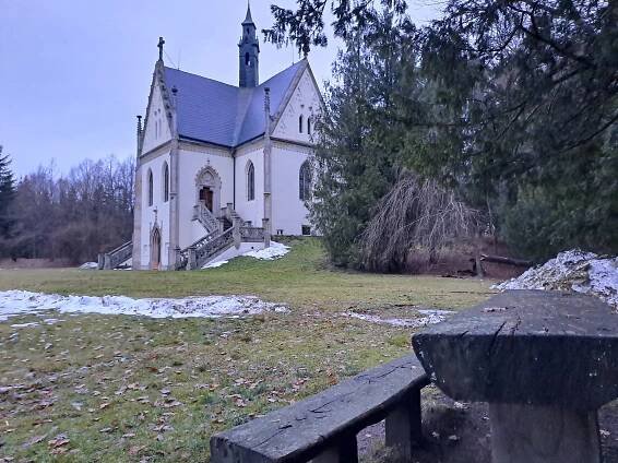 Lidé vzpomínají na Karla Schwarzenberga u zámku i hrobky na Orlíku, podívejte se