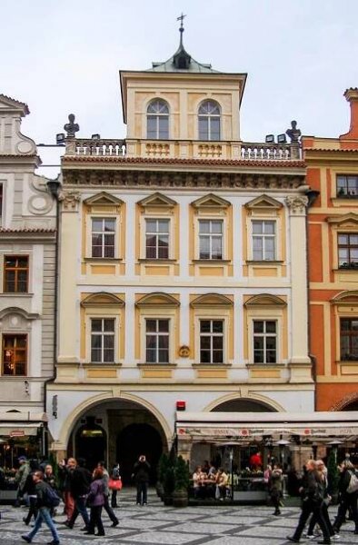 Dům U Červené lišky | Databáze domů s historií