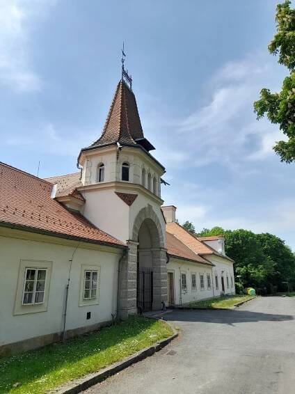 Lysá nad Labem aneb navštivte nejen prosperující výstaviště, ale také skvostný zámek a jeho přenádhernou zahradu :: www.www-kulturaok-eu.cz