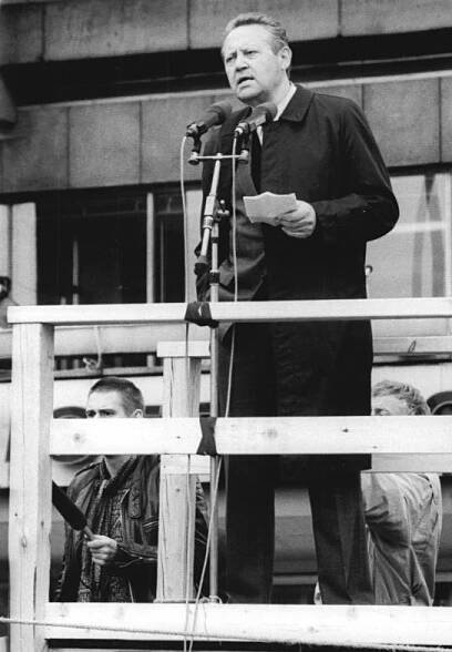 Günter Schabowski - Wikipedia