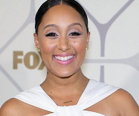 Tamera Mowry Biography - Facts, Childhood, Family Life & Achievements