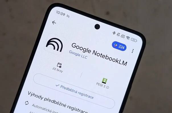 Šikovný NotebookLM brzy vyjde jako aplikace! Google láká na offline přístup a zvukové přehledy