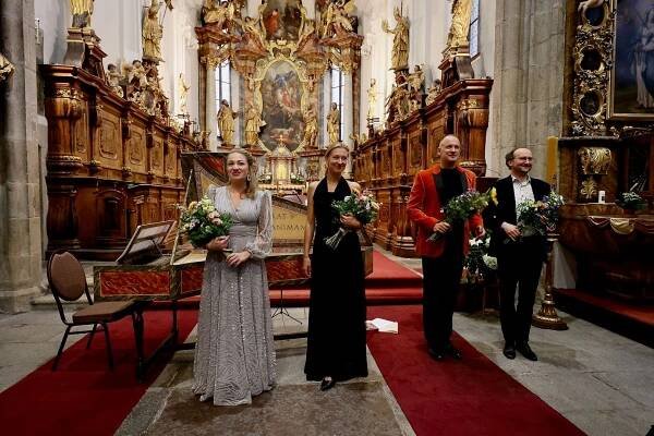 Michaela Káčerková & Barbora Perná & Vilém Veverka