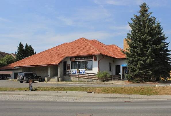 Soubor:Útušice, restaurant.jpg