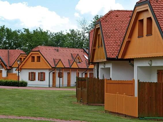Prekmurska Vas Apartment Village Terme 3000