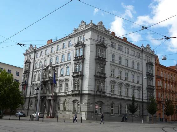 File:Moravské nám. 6, Brno - Nejvyšší správní soud.JPG
