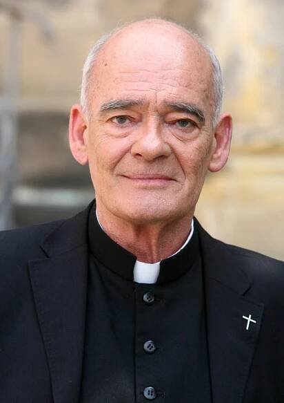 R.I.P.: Herci, kteří nás v roce 2017 navždy opustili | SerialZone.cz