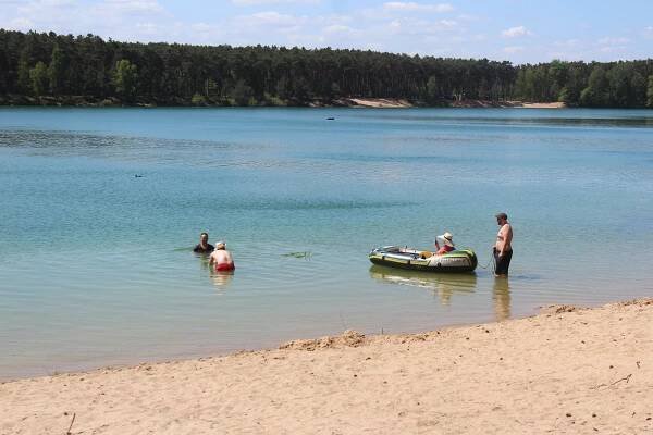 Vstup jen bez plavek. Největší nudistická pláž v Česku již zahájila sezonu