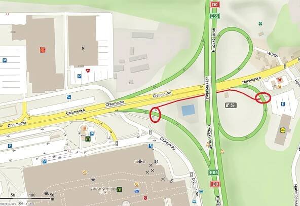 Uzavření chodníku u ulice Chlumecká - Život na Praze 14
