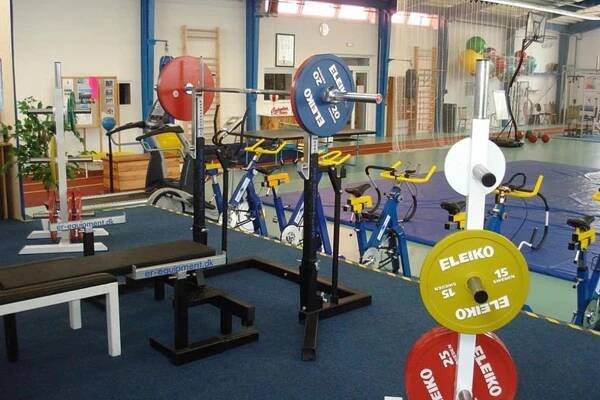 Fitness Loděnice - posilovna a crossfit České Budějovice | Fiton.cz
