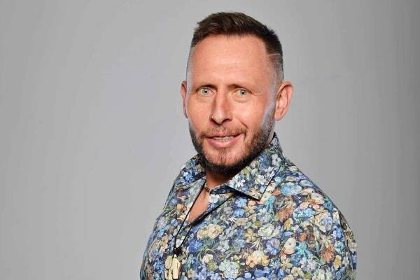 Jan Tuna rozjel pořádné divadlo: Tajemná svatba s blondýnou zmátla fanoušky. A co Nela Boudová, ptají se