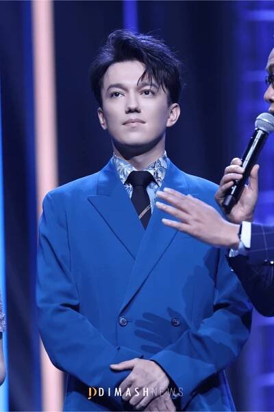 Dimash performed on the stage of Shanghai Opera Theater