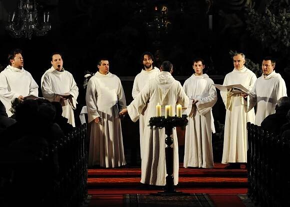 Adventus Domini – kostel sv. Václava Šluknov [Schola Gregoriana Pragensis 2012] – výběžek.eu