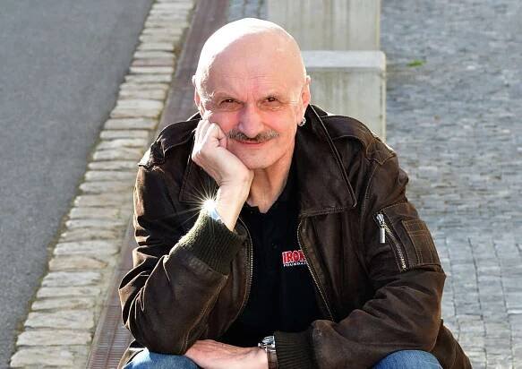 Vašek Vašák – Nakladatelství Jan Vašut