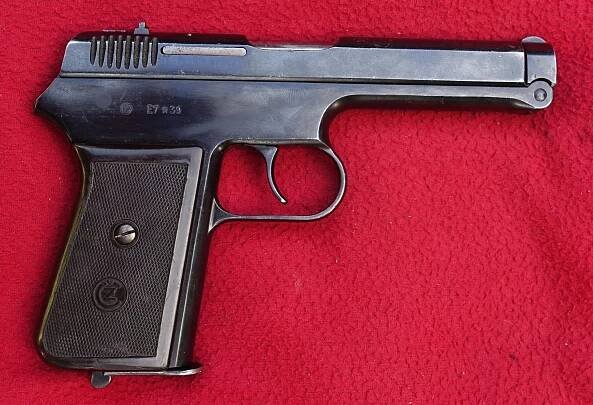 Pistole ČZ vz.38 se spoušťovým mechanismem SA/DA - Sběratelské zbraně